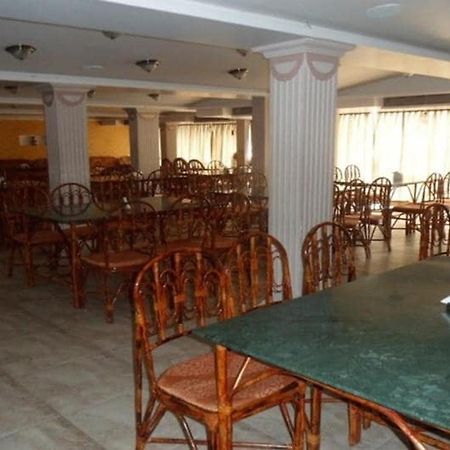 FabHotel Maan Residency Satellite Road Ahmedabad Buitenkant foto
