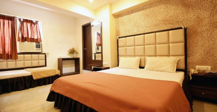 FabHotel Maan Residency Satellite Road Ahmedabad Buitenkant foto