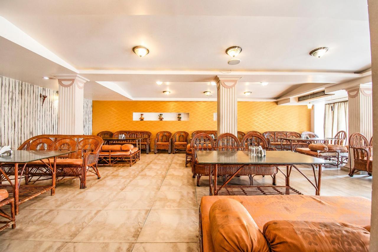 FabHotel Maan Residency Satellite Road Ahmedabad Buitenkant foto
