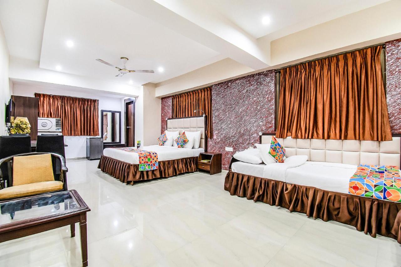 FabHotel Maan Residency Satellite Road Ahmedabad Buitenkant foto