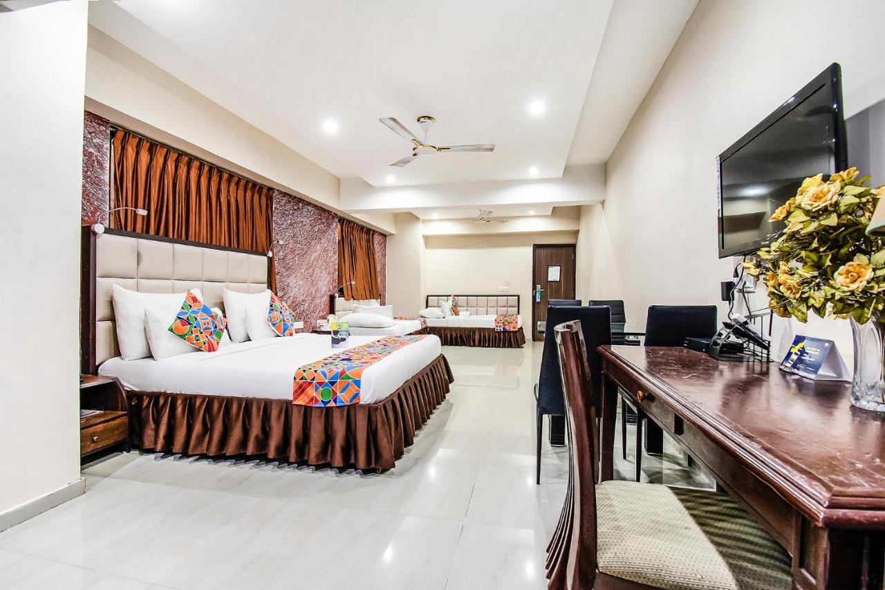 FabHotel Maan Residency Satellite Road Ahmedabad Buitenkant foto